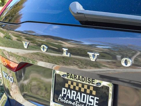 Used 2022 Volvo XC60 B5 Momentum w/ Advanced Package image 16