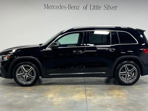 Used 2022 Mercedes-Benz GLB 250 4MATIC image 2