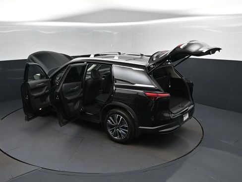 Certified 2026 INFINITI QX60 Luxe w/ Cargo Package FWD image 48
