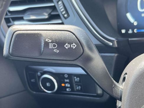 Used 2024 Ford Escape Platinum AWD/4WD image 38