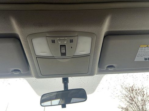 Used 2012 Nissan Rogue SV w/ Premium Pkg image 24