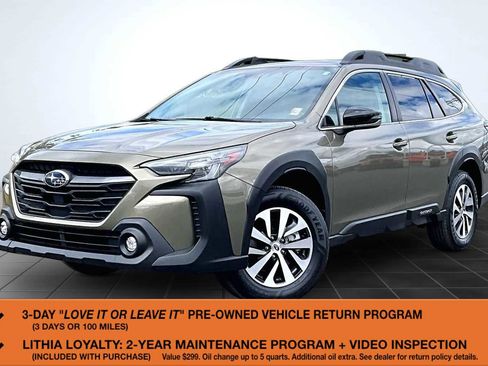 Used 2025 Subaru Outback Premium AWD/4WD image 1