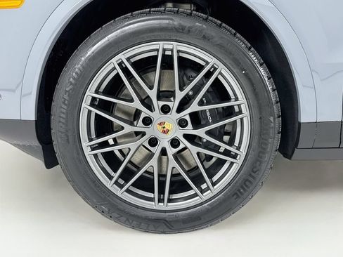 New 2026 Porsche Cayenne AWD/4WD image 33