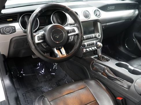 Used 2020 Ford Mustang Premium RWD image 12