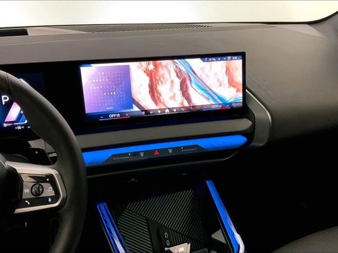 Certified 2025 BMW X3 xDrive30i w/ Premium Package image 5