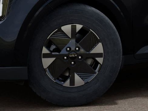 New 2026 Kia Carnival LXS image 9