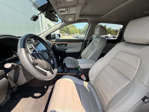 Used 2022 Honda CR-V Touring image 9