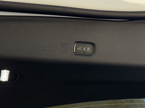 New 2026 Ford Expedition Active image 40