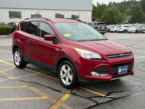Used 2016 Ford Escape SE w/ Equipment Group 201A AWD/4WD image 8