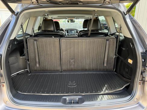Used 2019 Toyota Highlander Limited AWD/4WD image 14