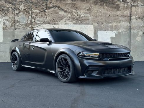 Used 2020 Dodge Charger SRT Hellcat w/ Navigation & Travel Group RWD image 4