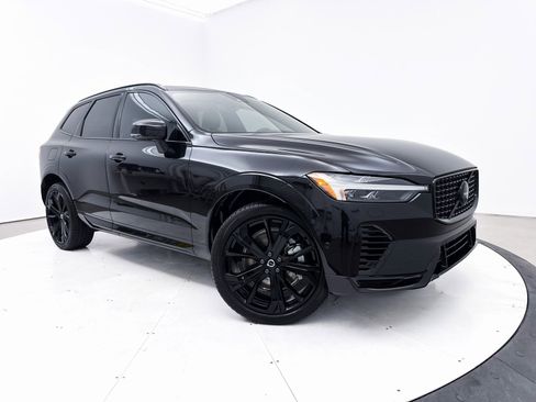 Used 2024 Volvo XC60 T8 Ultimate w/ Climate Package image 10