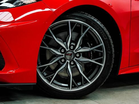 Used 2023 Chevrolet Corvette Stingray Premium Conv w/ Z51 Performance Package RWD image 4