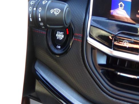 Certified 2024 Jeep Compass Trailhawk w/ Trailhawk Elite Group image 28