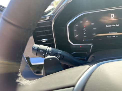 New 2026 GMC Sierra 1500 SLT image 31