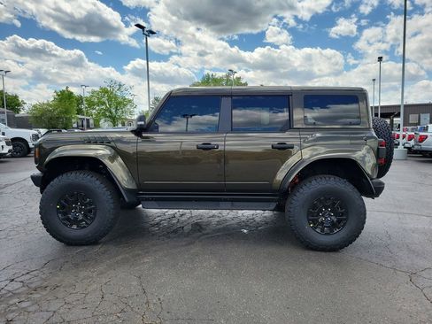 New 2026 Ford Bronco Raptor w/ Interior Carbon Fiber Pack AWD/4WD image 7
