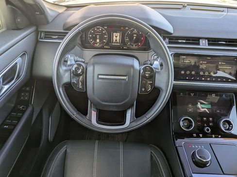 Used 2018 Land Rover Range Rover Velar R-Dynamic SE AWD/4WD image 29