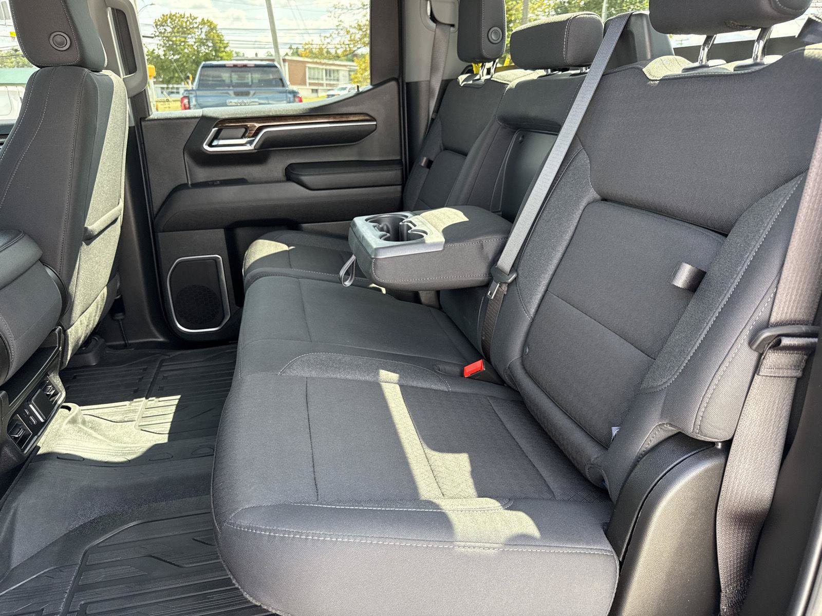 Used 2024 GMC Sierra 1500 Elevation AWD/4WD image 13