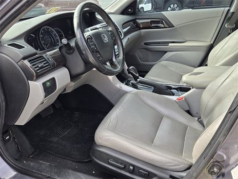 Used 2017 Honda Accord EX-L image 7