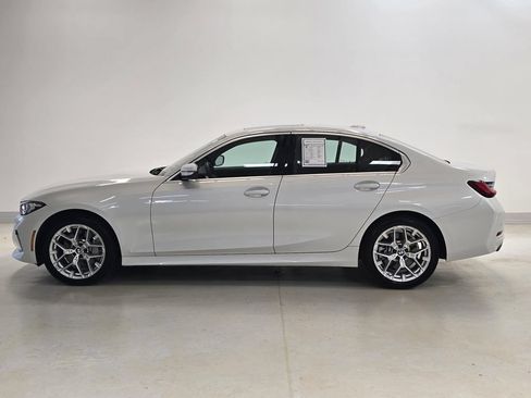 Used 2025 BMW 330i Sedan RWD image 3