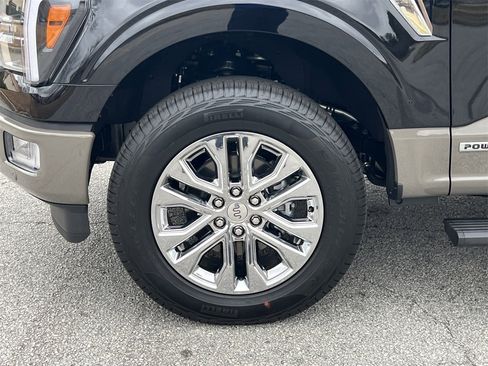 New 2025 Ford F150 King Ranch w/ FX4 Off-Road Package image 32