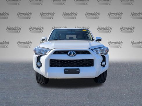 Used 2017 Toyota 4Runner SR5 Premium image 8
