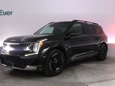 Used 2024 Kia EV9 GT-Line AWD/4WD image 2