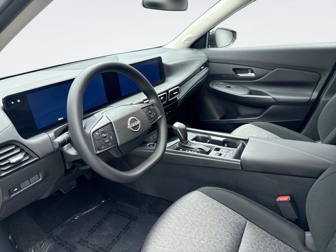 Used 2026 Nissan Sentra SV w/ Floor Mat Package FWD image 10