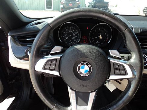 Used 2009 BMW Z4 sDrive35i RWD image 11