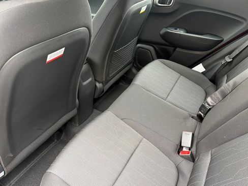 Used 2026 Hyundai Venue SE FWD image 15