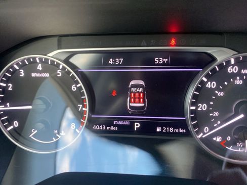 Used 2024 Nissan Pathfinder SL image 19