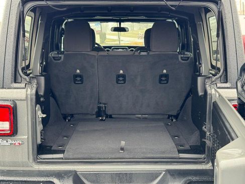 Used 2020 Jeep Wrangler Unlimited Sport image 4