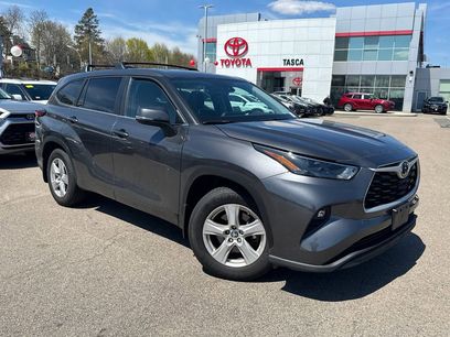 Used 2023 Toyota Highlander LE