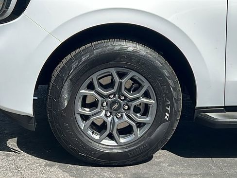 Certified 2025 Ford Expedition Max Active AWD/4WD image 7