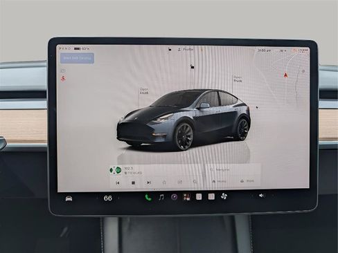 Used 2024 Tesla Model Y 2WD image 39