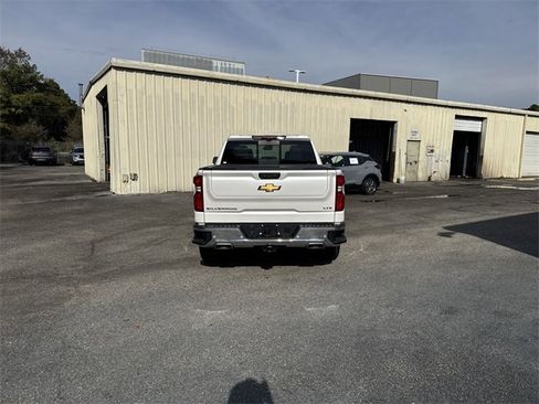 Used 2024 Chevrolet Silverado 1500 LTZ w/ LTZ Premium Package image 6