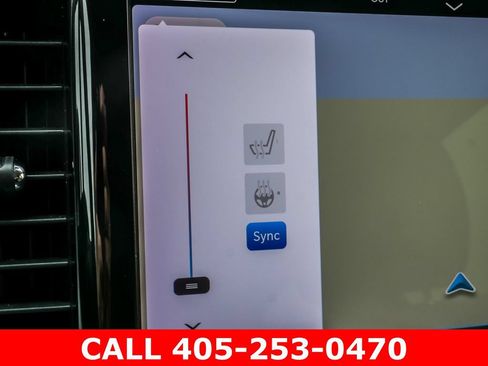 Used 2024 Chrysler Pacifica Limited FWD image 37