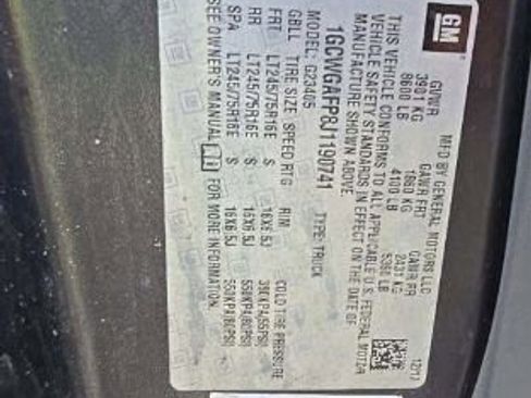 Used 2018 Chevrolet Express 2500 w/ Driver Convenience Package image 18