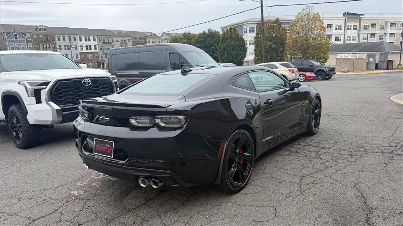 Used 2020 Chevrolet Camaro SS RWD image 10