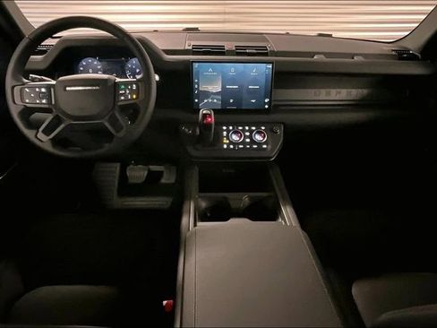 New 2025 Land Rover Defender 110 S image 6