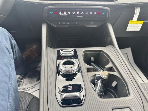 Used 2026 Jeep Cherokee Limited image 26