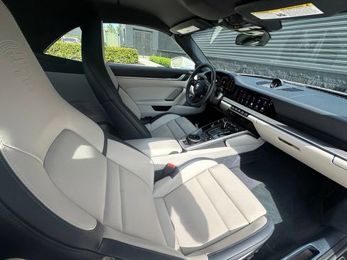 Certified 2026 Porsche 911 Carrera RWD image 42