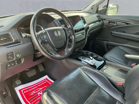 Used 2018 Honda Pilot Elite image 12