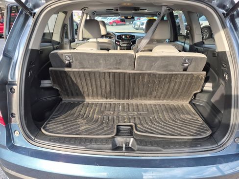 Used 2022 Honda Pilot Touring image 17