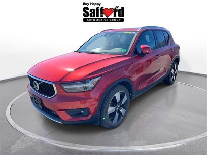 Used 2019 Volvo XC40 T5 Momentum