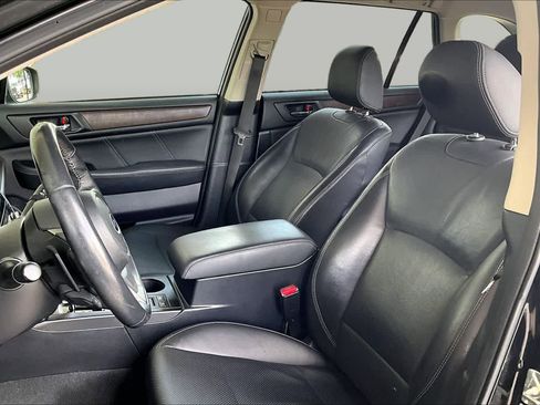 Used 2018 Subaru Outback 3.6R Limited AWD/4WD image 8