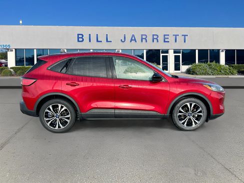 Used 2022 Ford Escape SE w/ SE Sport Appearance Package FWD image 8