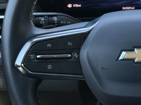 Certified 2026 Chevrolet Traverse LT FWD image 14