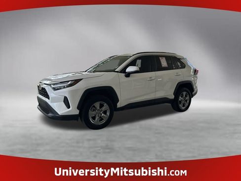 Used 2025 Toyota RAV4 XLE FWD image 1