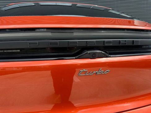 Certified 2025 Porsche Macan Turbo Electric AWD/4WD image 14